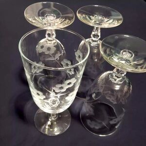 Engraved Double Flower & Vine Vintage Wine or Water Glasses - Set of 4
